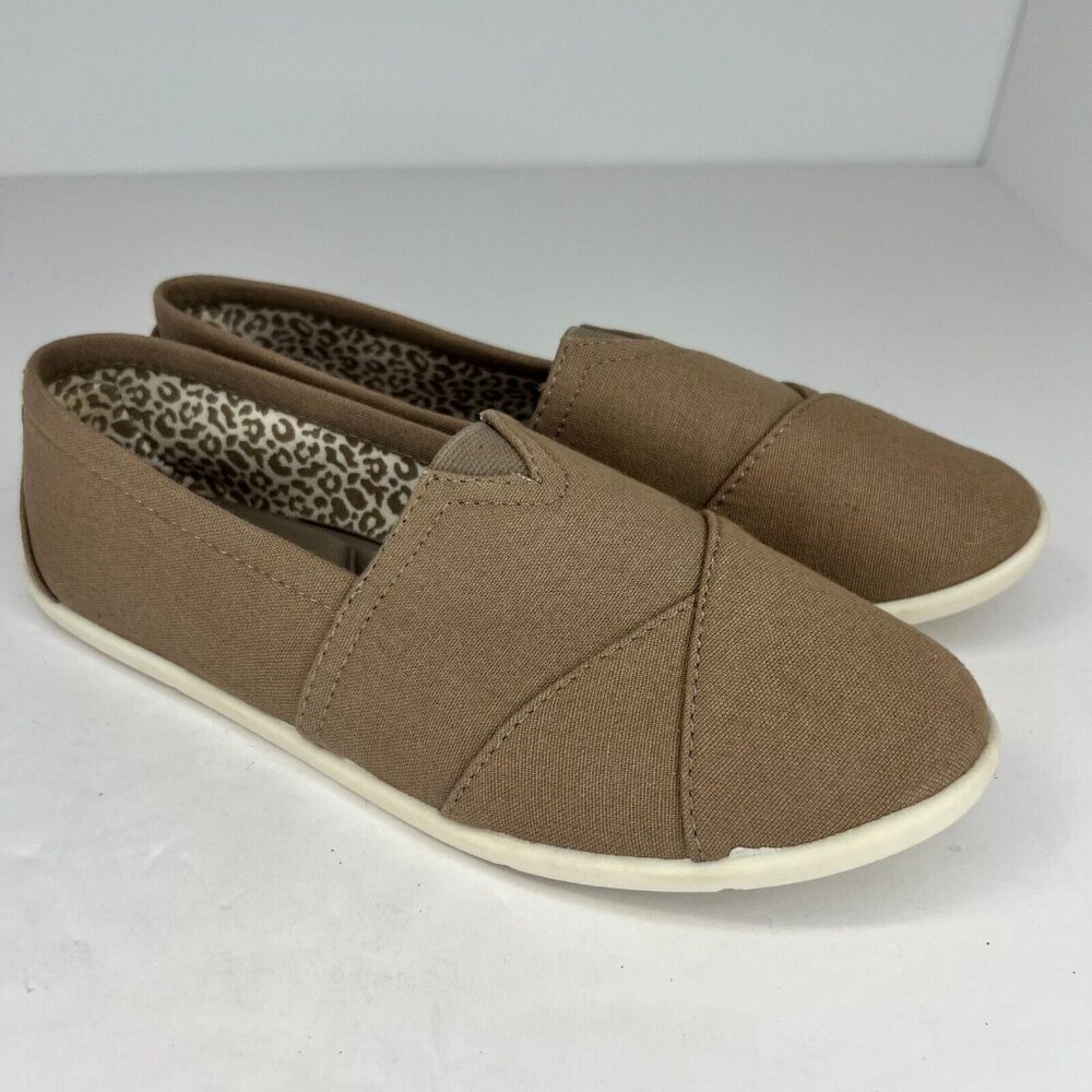 Faded Glory Womens Tan Basic Aline Casual Lightweight Flats Size 9 Slip-On Shoes - Picture 2 of 9